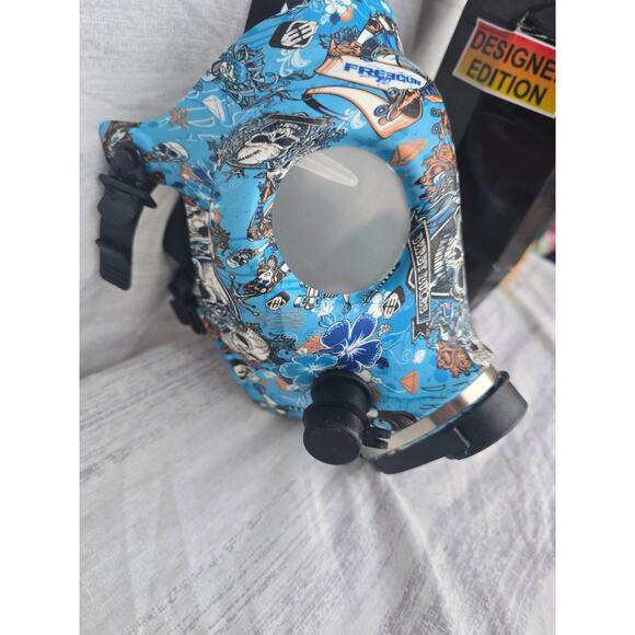 Nugg Life Blue Skull Gas Mask Costume Prop Adjustable Cosplay Mask - Picture 2 of 3